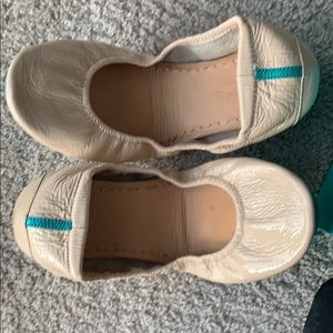 Tieks, nude patent leather flats, size 8